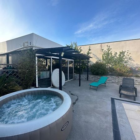 Superbe Appartement Avec Piscine Et Spa Privatif Villeneuve-les-Beziers Luaran gambar
